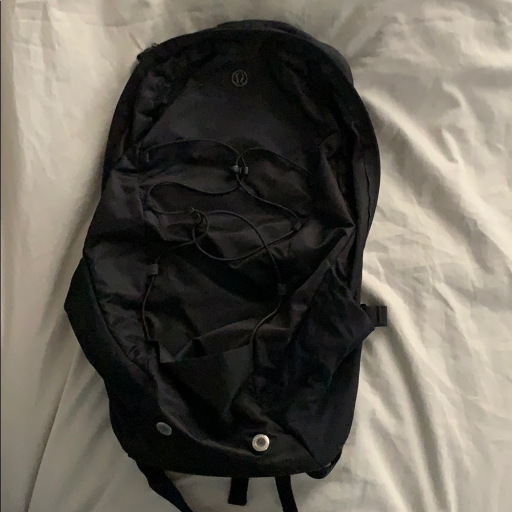 Lululemon running backpack black